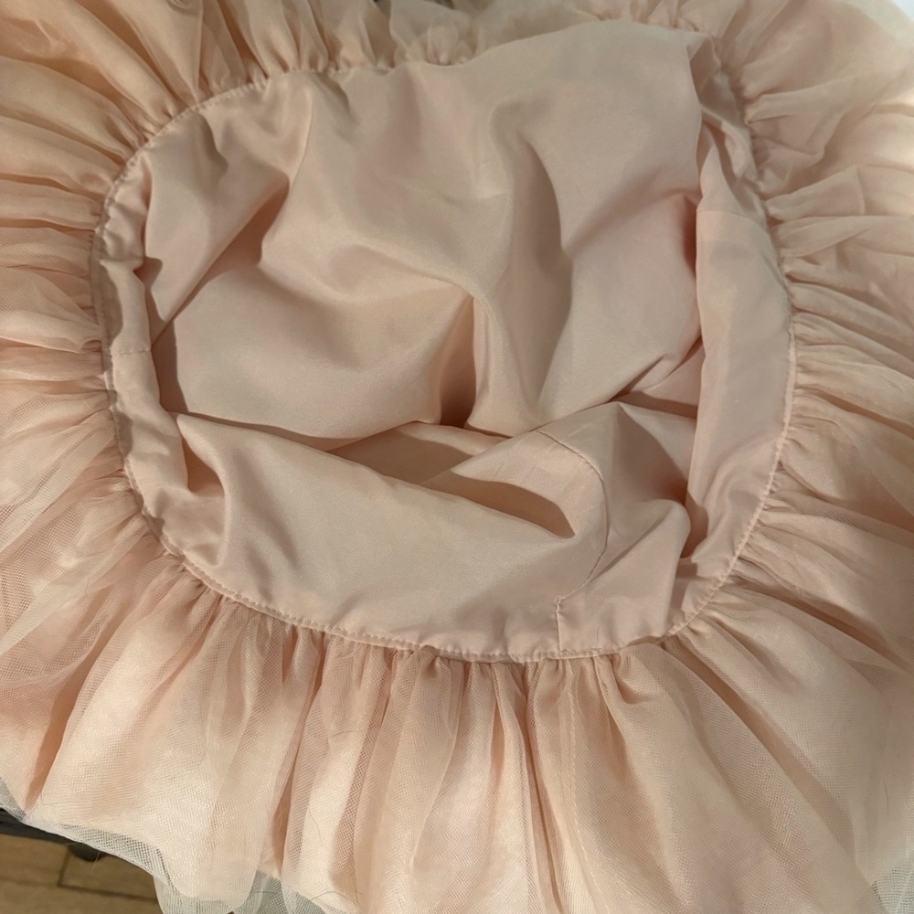 Romantic, Playful Strapless ‘Vera Wang White’ Pink Dress - Picture 10 of 10